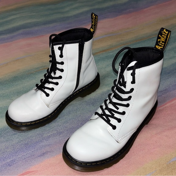 DR DOC MARTENS 1460 COMBAT BOOTS WHITE LEATHER LACE UP women’s size 5 - Picture 1 of 8
